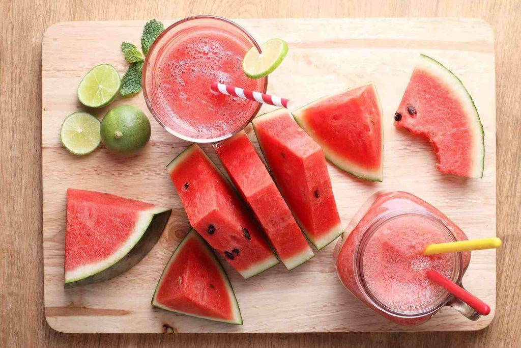 nuoc-ep-dua-hau-chanh-bac-ha-truejuice