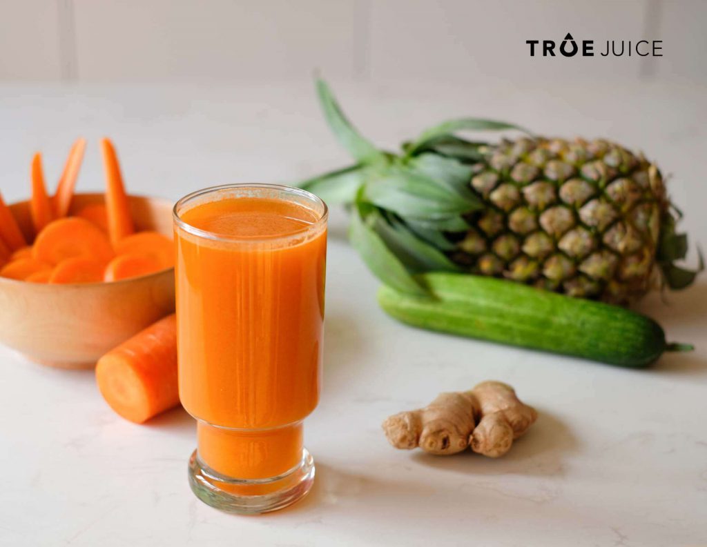 nuoc-ep-ca-rot-detox-giam-mo-bung-truejuice