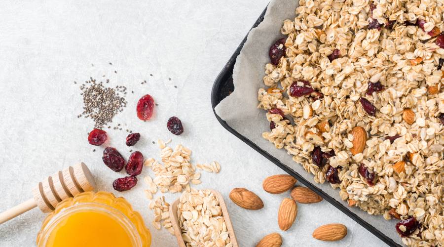 hat-ngu-coc-giam-can-granola-truejuice