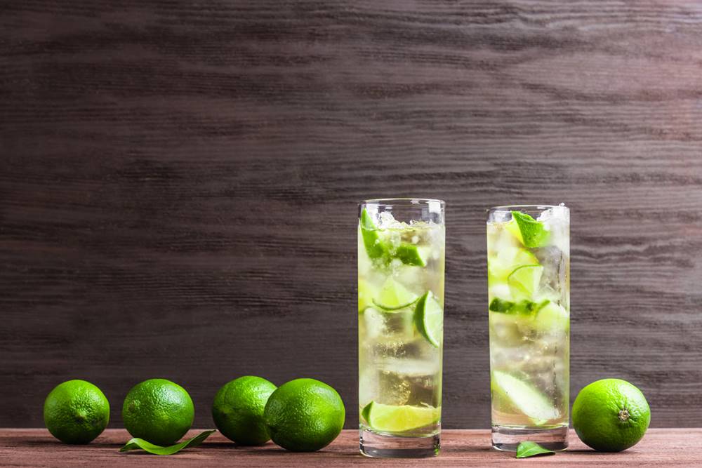 thoi-diem-uong-nuoc-chanh-giam-can-truejuice