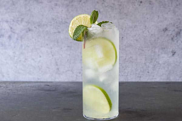 nuoc-chanh-co-tac-dung-giam-mo-mau-truejuice