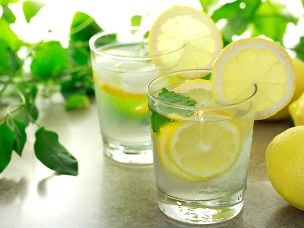 uong-nuoc-ep-chanh-giam-mo-mau-truejuice