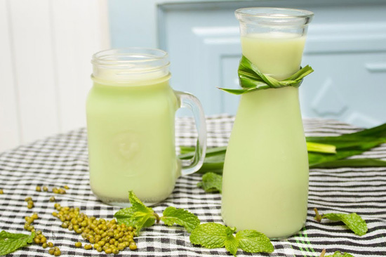 sua-hat-giam-can-tu-dau-xanh-truejuice
