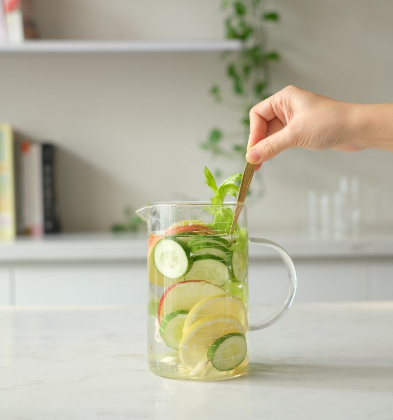 uong-detox-giam-can-co-tot-khong-truejuice