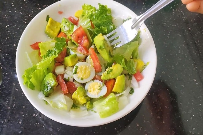 salad-bo-giam-can-truejuice